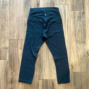 Lululemon 3/4 length grey leggings